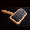Load image into Gallery viewer, Dimensions of MeowShelf Kanso ergonomic bamboo detangling cat brush.
