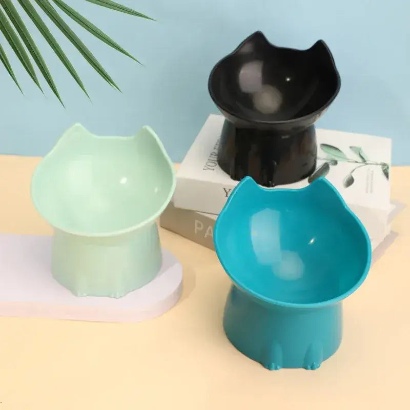 Cat ear silhouette detail on MeowShelf Neko anti-vomit tilted bowl.