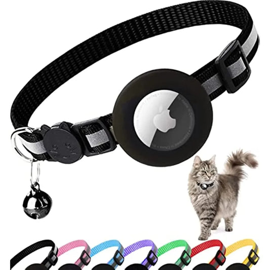 Life-saving quick-release breakaway buckle on MeowShelf Vesper cat collar.